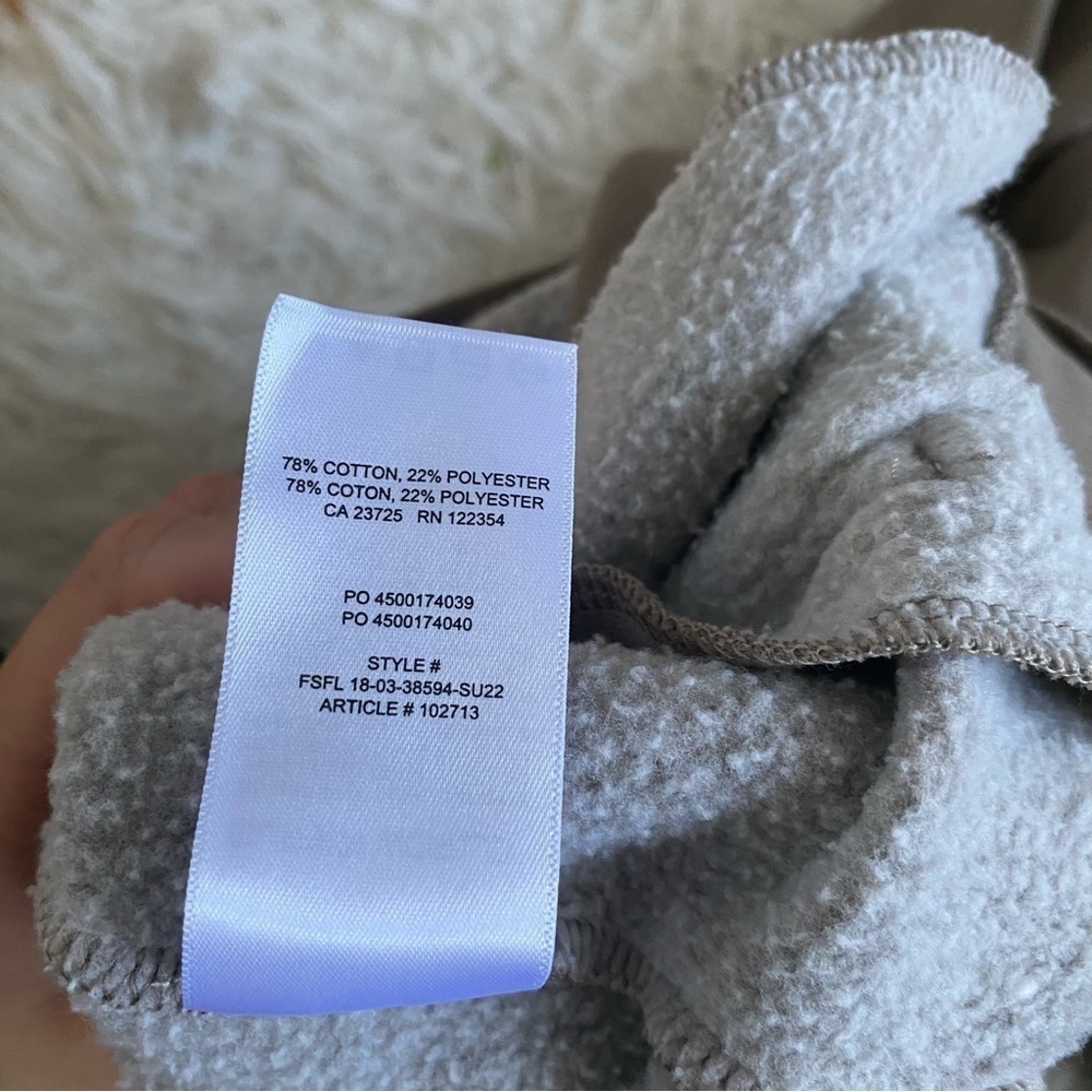 Aritzia Super World™ The Super Fleece™ Pocket Crew Sweatshirt - Picture 6 of 7